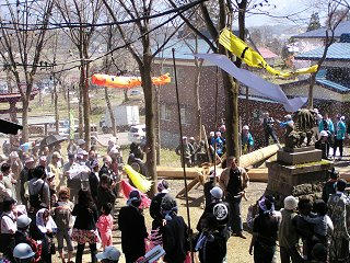 100503_1327_健御名方富命彦神別神社御柱祭（飯山市）