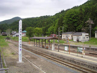100530_1221_ＪＲ森宮野原駅（栄村）