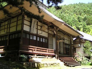 100719_1009_蓮台寺本堂（長野市）