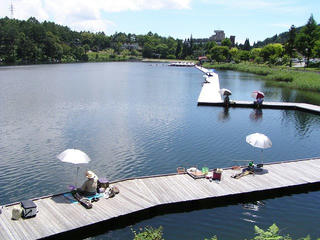 100718_1234_釣り人で賑わう聖湖（麻績村）