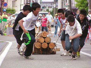 100731_1339_ひのきの里の夏まつり・第２２回木馬引き大会（上松町）