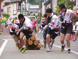 100731_1341_ひのきの里の夏まつり・第２２回木馬引き大会（上松町）