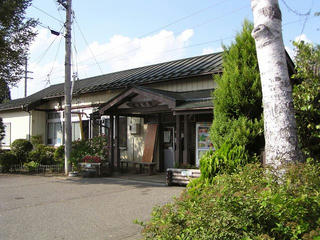 100817_1556_ＪＲ中央線信濃境駅（富士見町）