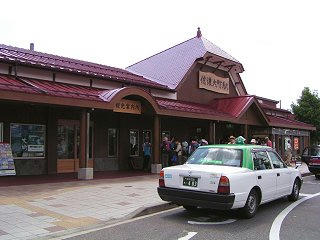 100818_1108_ＪＲ大糸線信濃大町駅（大町市）