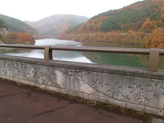 101113_1447_箕輪ダム・もみじ湖（箕輪町）