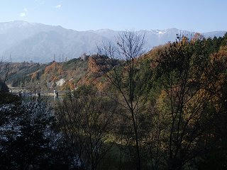 101120_1331_駒ヶ根市中沢地区から望む宝剣岳（駒ヶ根市）