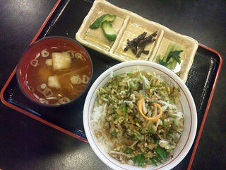 110731_1356_郷土料理・やたら丼（中野市）