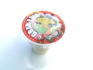 110816_1323_ネバーランドで販売されている「グラン プリン」（根羽村）