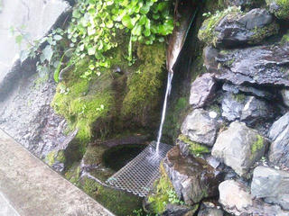 110910_1649_徳本水（辰野町）