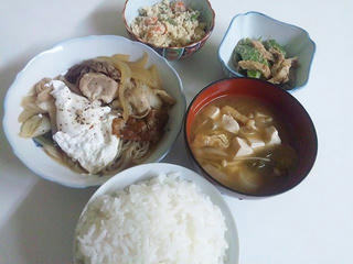 110908_2221_仮住まいの晩ごはん