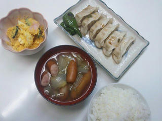 110920_2209_仮住まいの晩ごはん