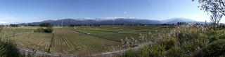 111126_1326_北陸自動車道入善ＰＡから望む白馬岳（富山県下新川郡朝日町）