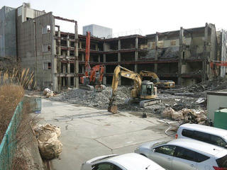 120119_1230_アップルランド旧駒ヶ根店解体工事（駒ヶ根市）