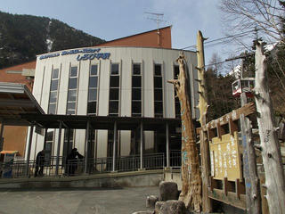 120425_0848_中央アルプス開山式・しらび平駅（駒ヶ根市）