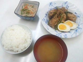 120904_2102_仮住まいの晩ごはん