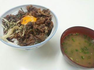 120913_1954_仮住まいの晩ごはん