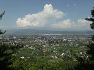 120817_0958_雁田山・二の岩からの眺め（小布施町）