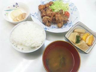 130107_2029_仮住まいの晩ごはん