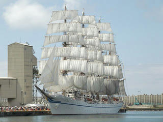 130803_1404_帆船日本丸（新潟県糸魚川市）