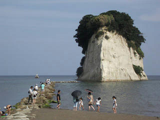 130817_1537_見附島（石川県珠洲市）