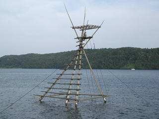 130817_1655_ぼら待ちやぐら（石川県鳳珠郡穴水町・中居湾ふれあいパーク）