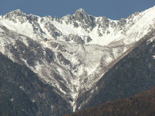 131123_1114_駒ヶ根高原・駒ヶ池から望む中央アルプスの山並み（駒ヶ根市）