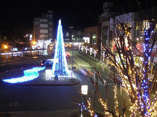 131206_2118_ＪＲ駒ヶ根駅前のイルミネーション（駒ヶ根市）