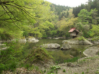 140503_1533_1_月不見の池（新潟県糸魚川市）
