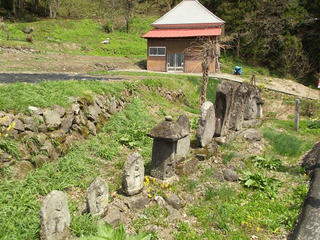 140503_1024_第３５回信州千国街道 塩の道まつり・小土山石仏群（小谷村）