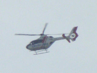 140524_1523_厚生連 長野松代総合病院に飛来したドクターヘリ（長野市松代町）