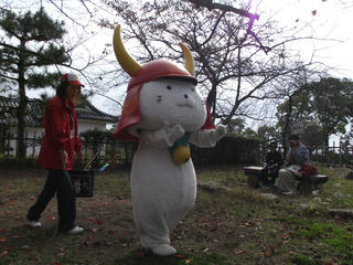 111103_1044_3_国宝彦根城・ひこにゃん（滋賀県彦根市）