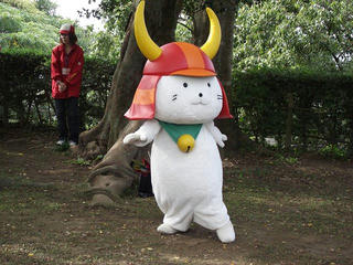 111103_1046_1_国宝彦根城・ひこにゃん（滋賀県彦根市）