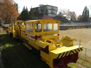 141124_1120_拡張式段切除雪機械「バンモ」（長野市）