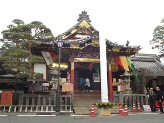 150404_1502_善光寺 世尊院釈迦堂前の供養塔（長野市）