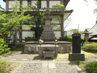 150504_0951_善光寺御開帳・善光寺地震塚（長野市）