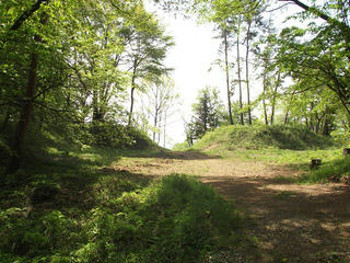 150429_1013_新府城跡・大手門虎口跡（山梨県韮崎市）