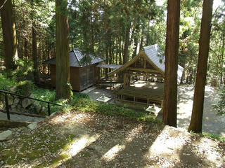 150530_0740_武田八幡神社・舞殿（山梨県韮崎市）