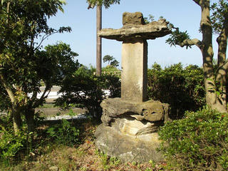 150816_1609_雨晴海岸・万葉歌碑（富山県高岡市）