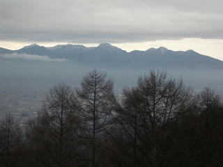 151223_1502_杖突峠「峠の茶屋」から望む八ヶ岳（茅野市）