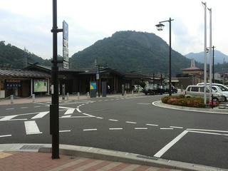 150616_1049_ＪＲ大月駅・岩殿山（山梨県大月市）