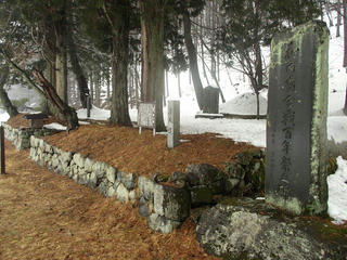 160129_1145_浪人塚・水戸浪士の墓（下諏訪町）