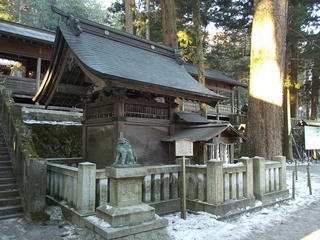 160211_0722_諏訪大社上社本宮・天流水舎（諏訪市）