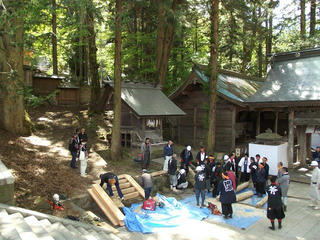 160429_1351_諏訪大社上社本宮（諏訪市）