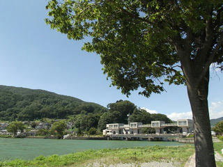 160903_1104_釜口水門と諏訪湖（岡谷市）