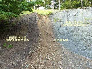 160816_1605_中央構造線北川露頭（大鹿村）