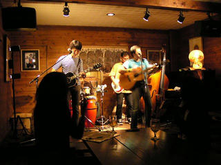 040612_2105_YAMA-SHOWS live_oread（辰野町）