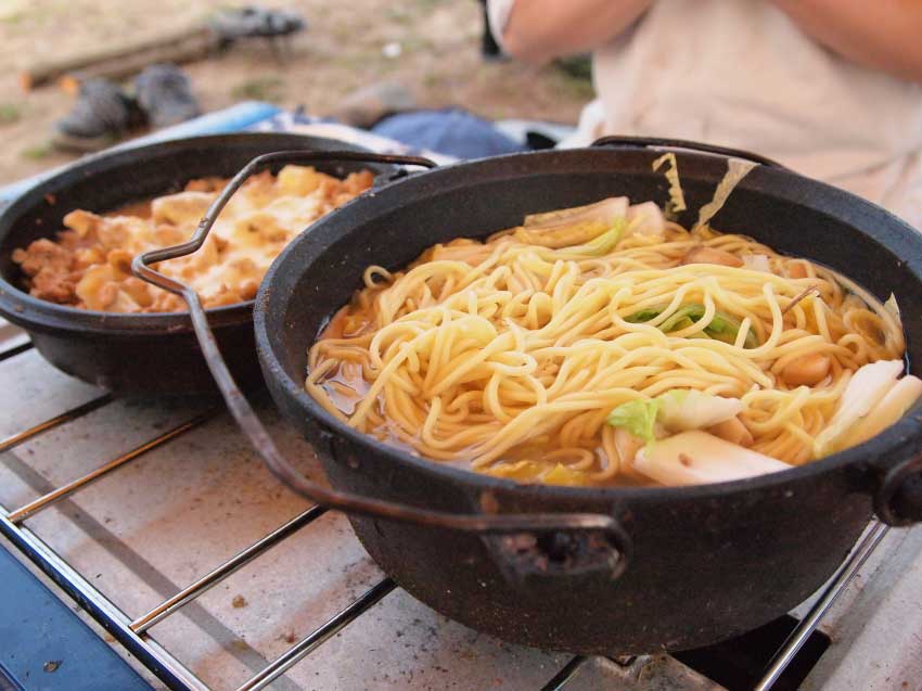 ダッチオーブンのシーズニング たまにはスローで旅とかね