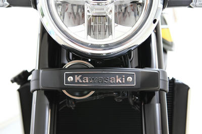 Z900RSのPMCステムエンブレム装着