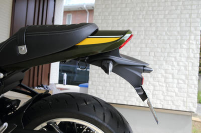 Z900RSの純正リアフェンダー