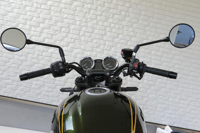 Z900RSのハンドル交換でハリケーンのコンチ２型ハンドルを装着